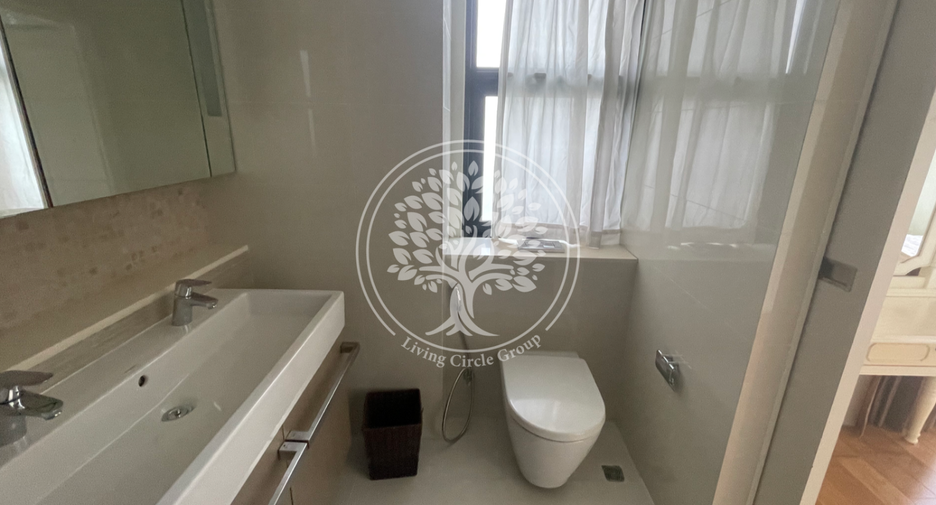 For rent and for sale 2 bedrooms condo in Khlong Toei, Bangkok