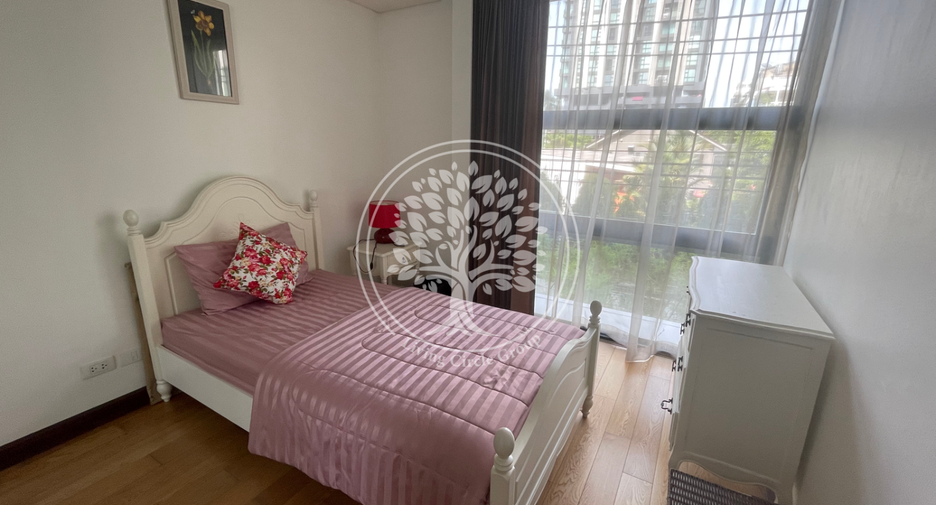 For rent and for sale 2 bedrooms condo in Khlong Toei, Bangkok