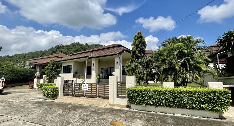 For sale 3 bedrooms house in Hua Hin, Prachuap Khiri Khan
