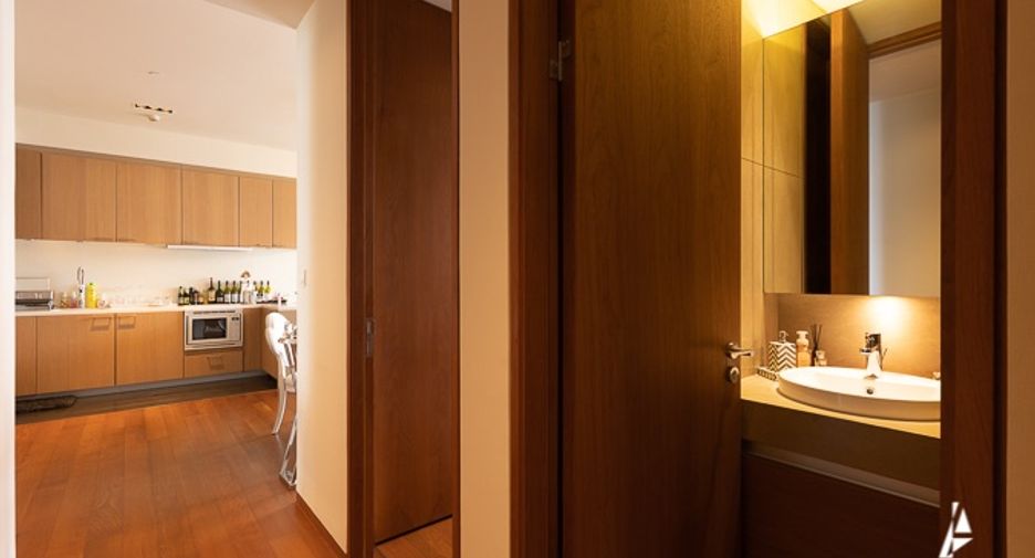For rent そして for sale 2 ベッドルーム condo in Sathon, Bangkok