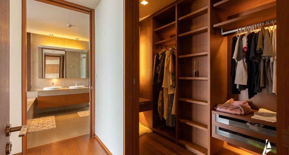 For rent そして for sale 2 ベッドルーム condo in Sathon, Bangkok