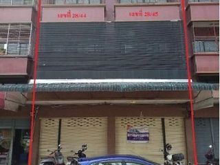 For sale 4 bed retail Space in Mueang Nakhon Pathom, Nakhon Pathom