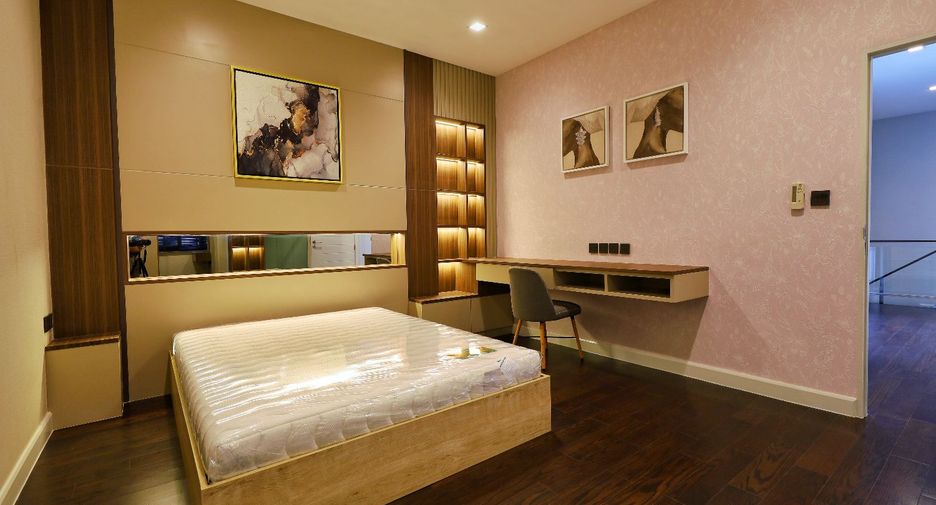 À vendre 3 chambres maison à Wang Thonglang, Bangkok