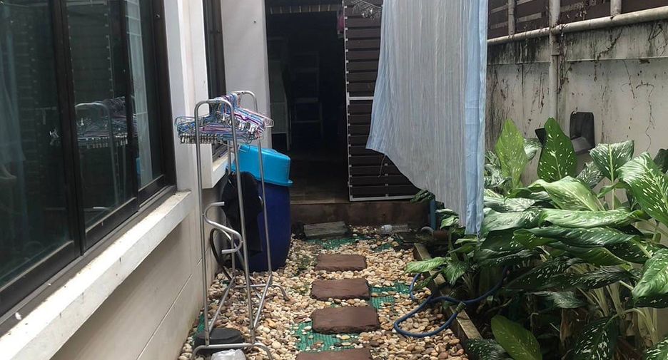 For sale 3 bedrooms house in Mueang Nakhon Sawan, Nakhon Sawan