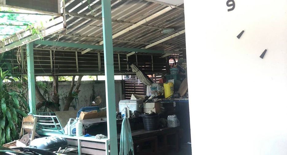 For sale 3 bedrooms house in Mueang Nakhon Sawan, Nakhon Sawan