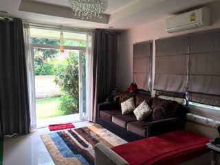 À louer et à vendre 3 chambres maison à Si Racha, Chonburi