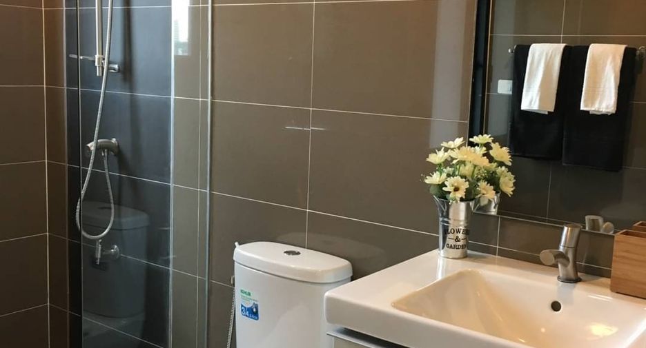 For rent and for sale 1 bed condo in Yan Nawa, Bangkok