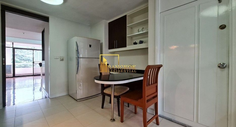 For rent 3 bedrooms apartment in Khlong Toei, Bangkok