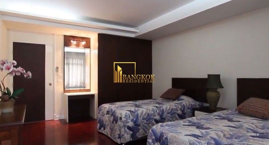 For rent 3 bedrooms apartment in Khlong Toei, Bangkok