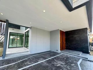 出租 4 卧室 独立屋 在 Suan Luang, 曼谷