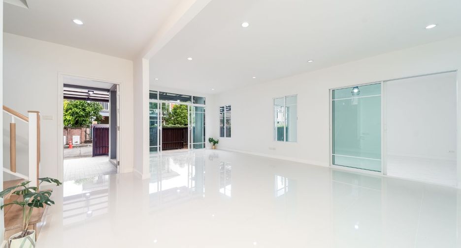 À vendre studio maison à Sai Mai, Bangkok