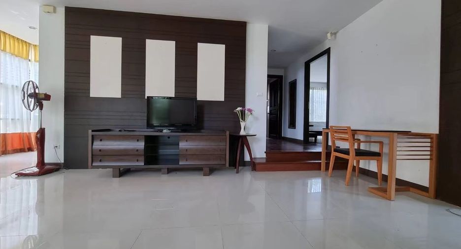 For rent and for sale 3 bed house in Bang Lamung, Chonburi