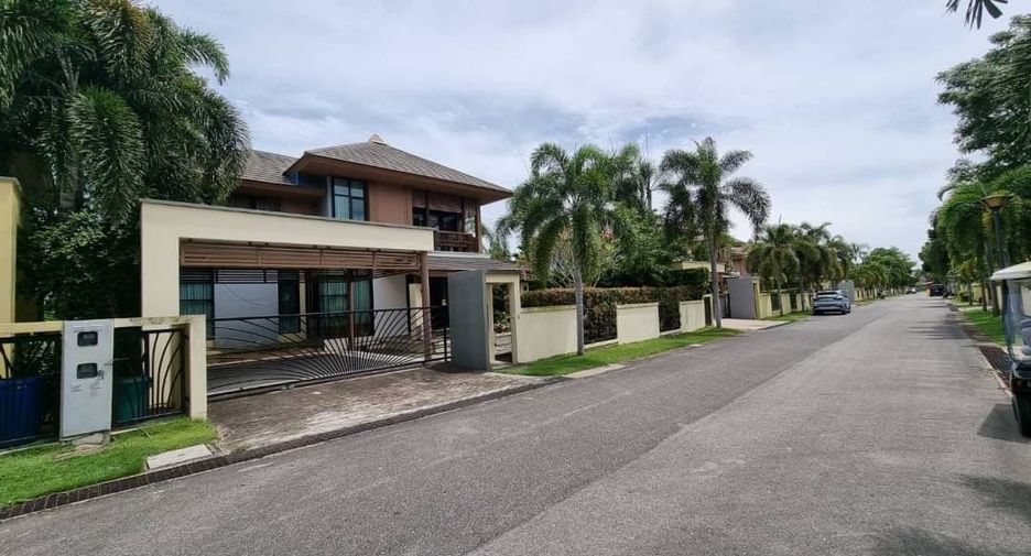 For rent and for sale 3 bed house in Bang Lamung, Chonburi