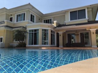 For sale 9 bed villa in Mueang Chiang Mai, Chiang Mai