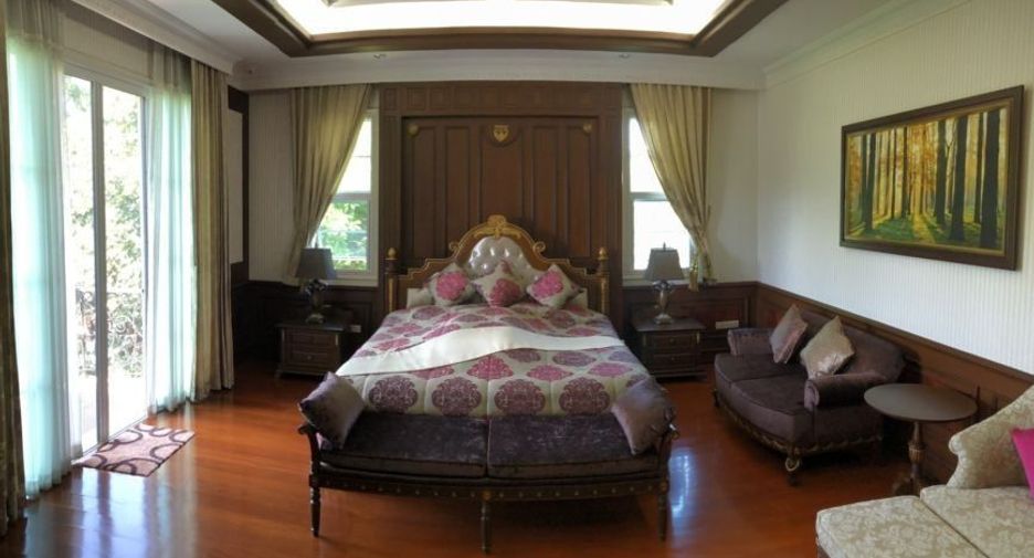For sale 9 Beds villa in Mueang Chiang Mai, Chiang Mai