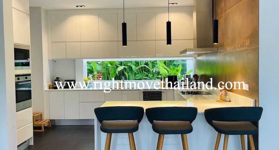 Haus zum Kauf mit 4 Zimmer in Bang Phli, Samut Prakan