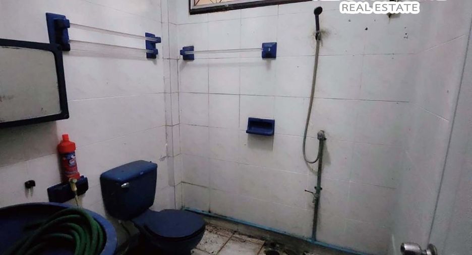 Reihenhaus zum Kauf mit 3 Zimmer in Huai Khwang, Bangkok