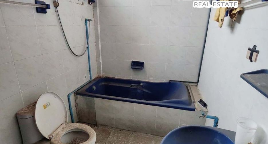 Reihenhaus zum Kauf mit 3 Zimmer in Huai Khwang, Bangkok