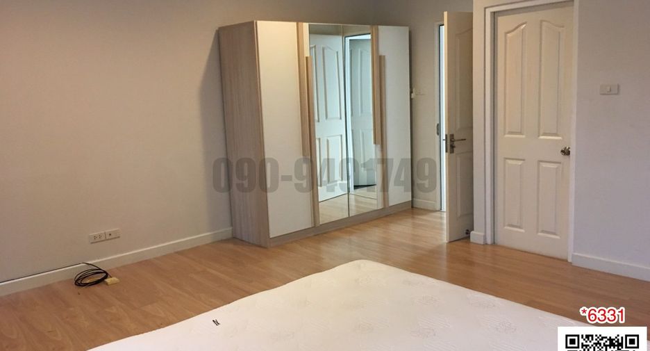 Haus zur Miete mit 3 Zimmer in Khan Na Yao, Bangkok