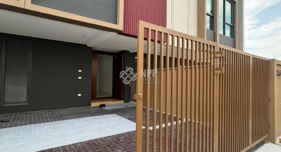 For rent 2 bed house in Suan Luang, Bangkok