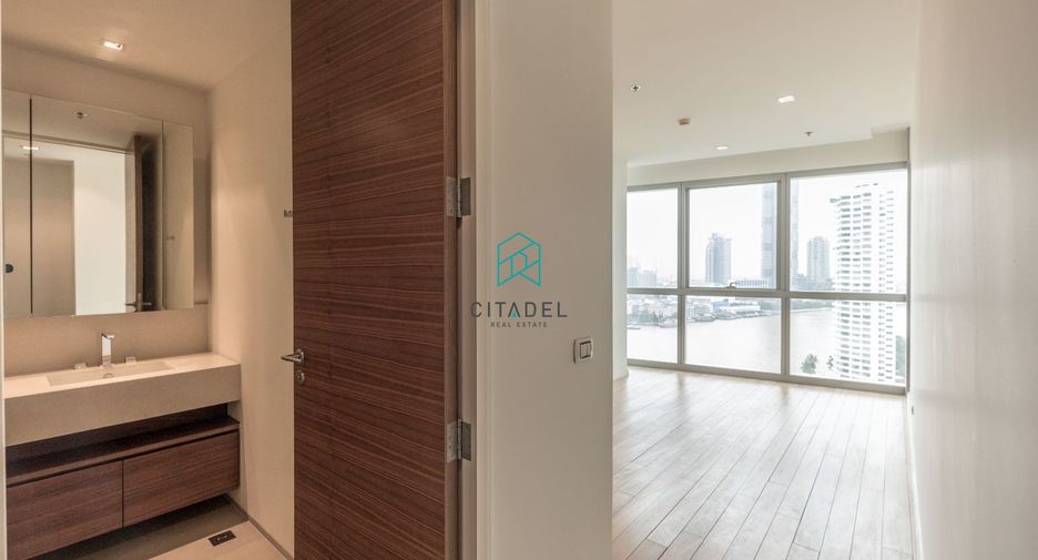 For sale 4 bedrooms condo in Sathon, Bangkok