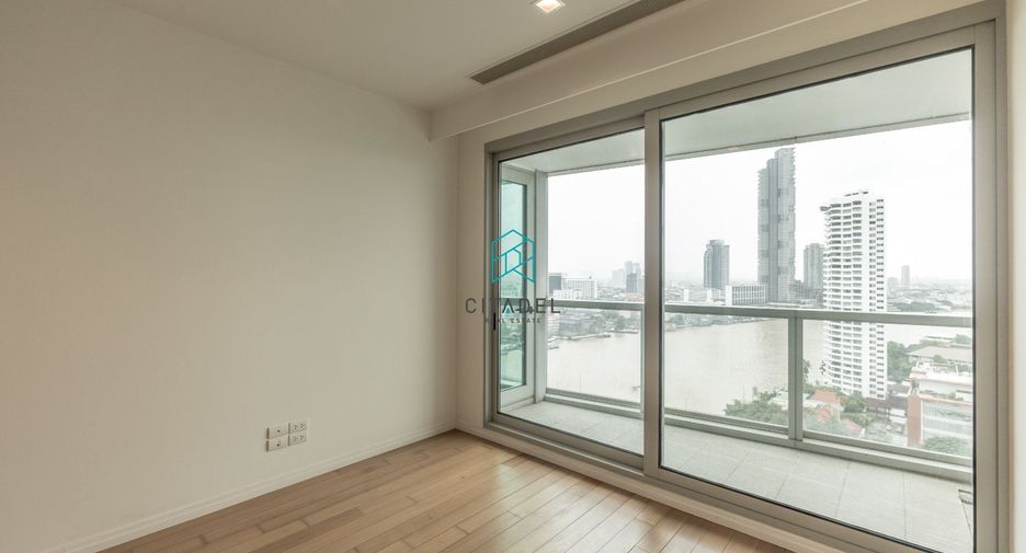 For sale 4 bedrooms condo in Sathon, Bangkok