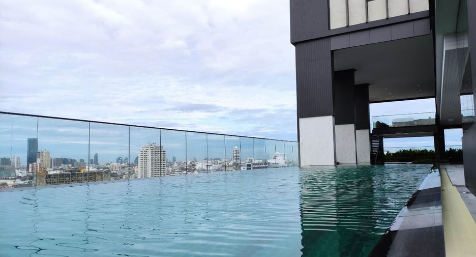 For rent 1 bed condo in Pathum Wan, Bangkok