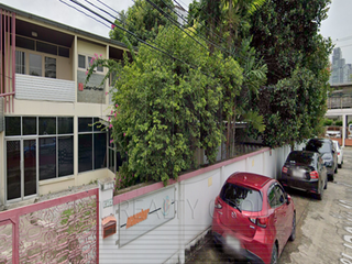 Haus zum Kauf mit 3 Zimmer in Watthana, Bangkok