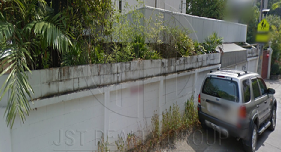 Haus zum Kauf mit 3 Zimmer in Watthana, Bangkok