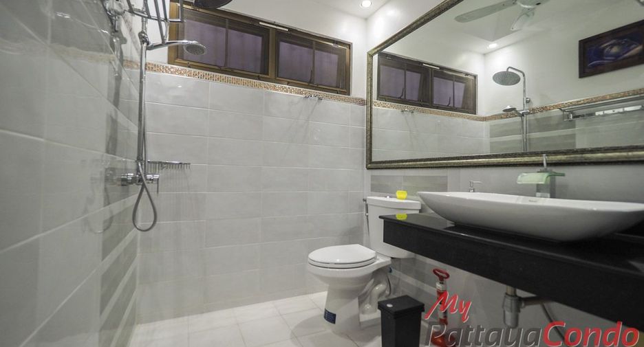 For sale 3 bedrooms house in Bang Lamung, Chonburi