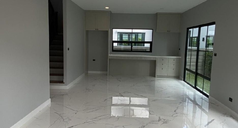Haus zur Miete und zum Kauf mit 5 Zimmer in Don Mueang, Bangkok
