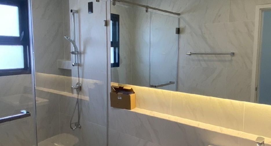 Haus zur Miete und zum Kauf mit 5 Zimmer in Don Mueang, Bangkok