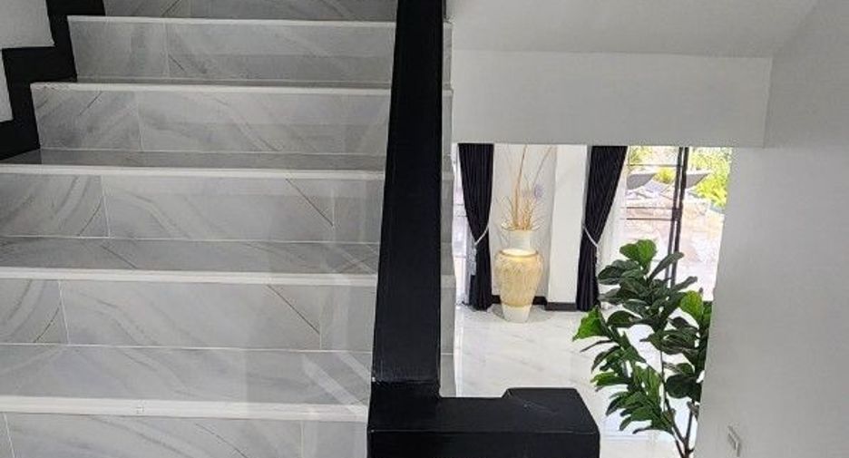 For sale 3 bedrooms house in Mueang Rayong, Rayong