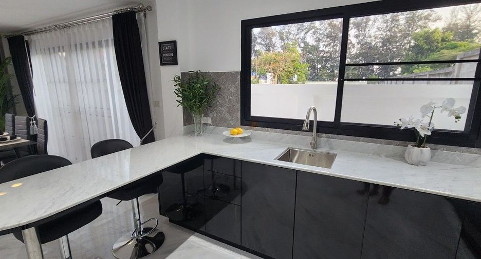 For sale 3 bedrooms house in Mueang Rayong, Rayong