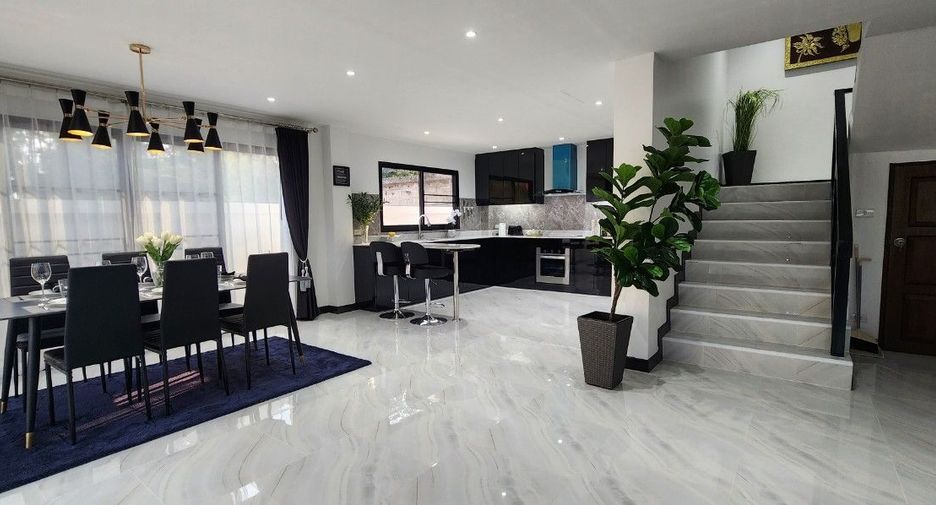 For sale 3 bedrooms house in Mueang Rayong, Rayong