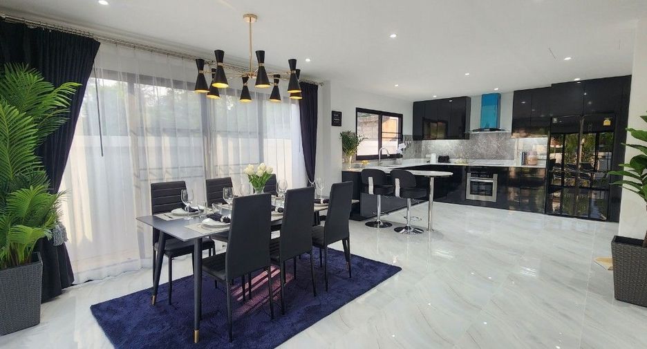 For sale 3 bedrooms house in Mueang Rayong, Rayong
