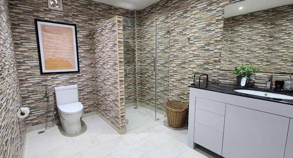 For sale 3 bedrooms house in Mueang Rayong, Rayong
