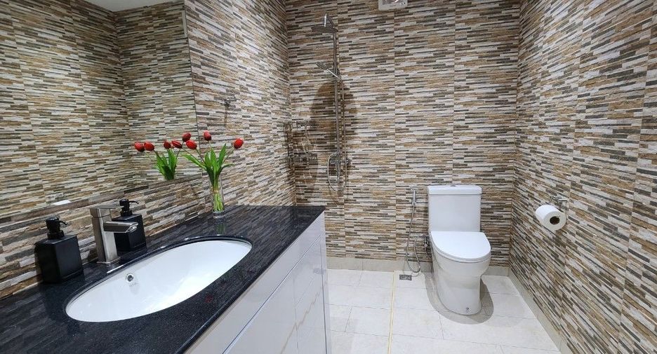 For sale 3 bedrooms house in Mueang Rayong, Rayong
