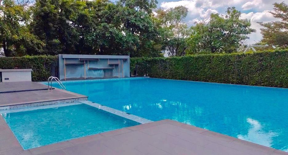 For sale 4 bedrooms house in Pak Kret, Nonthaburi