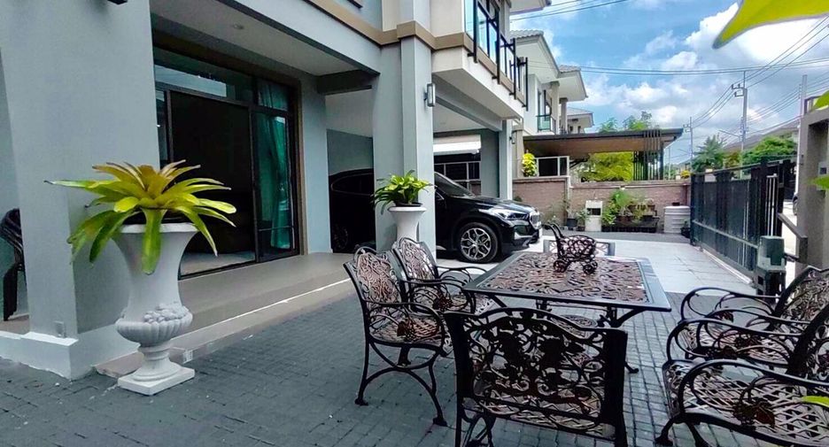 For sale 4 bedrooms house in Pak Kret, Nonthaburi