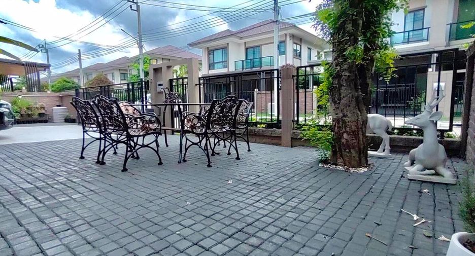 For sale 4 bedrooms house in Pak Kret, Nonthaburi