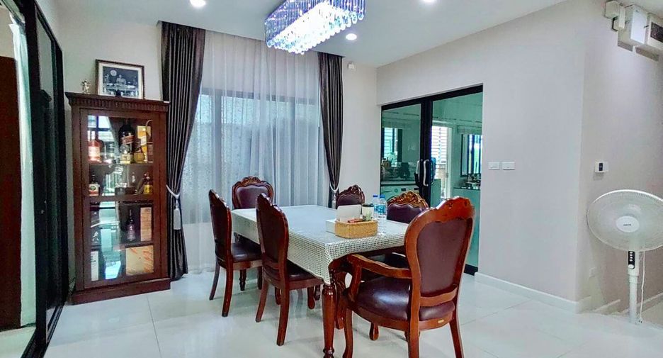 For sale 4 bedrooms house in Pak Kret, Nonthaburi