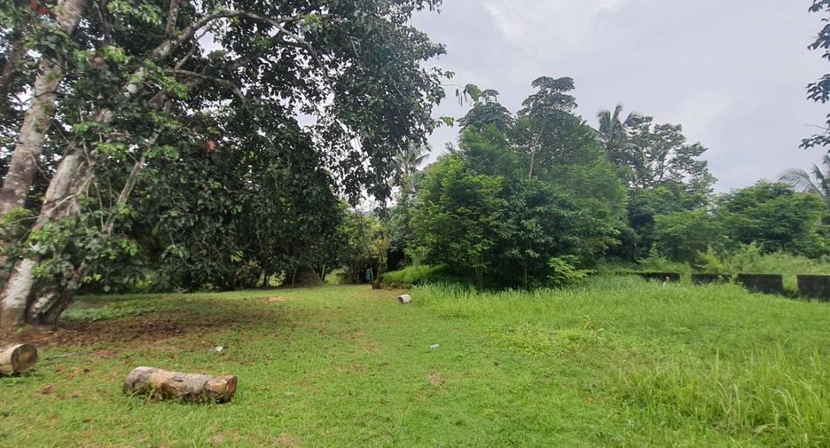 Terreno en venta en Takua Pa, Phang Nga