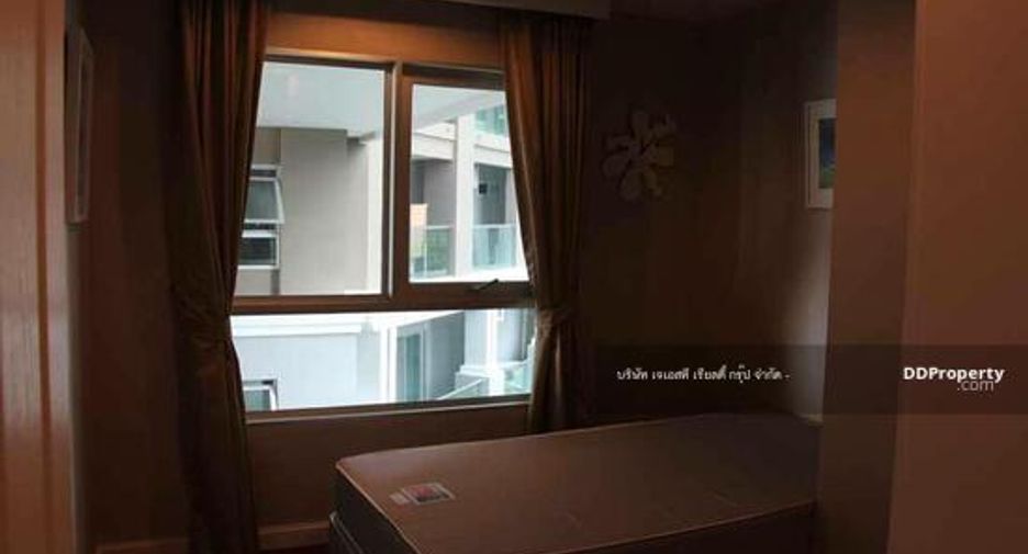 For sale 2 bedrooms condo in Huai Khwang, Bangkok