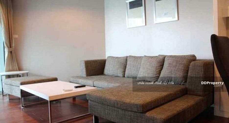For sale 2 bedrooms condo in Huai Khwang, Bangkok