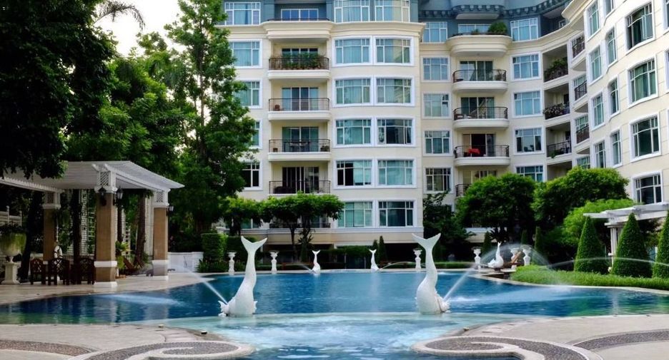 Condo en alquiler y en venta de 3 habitaciones en Sathon, Bangkok