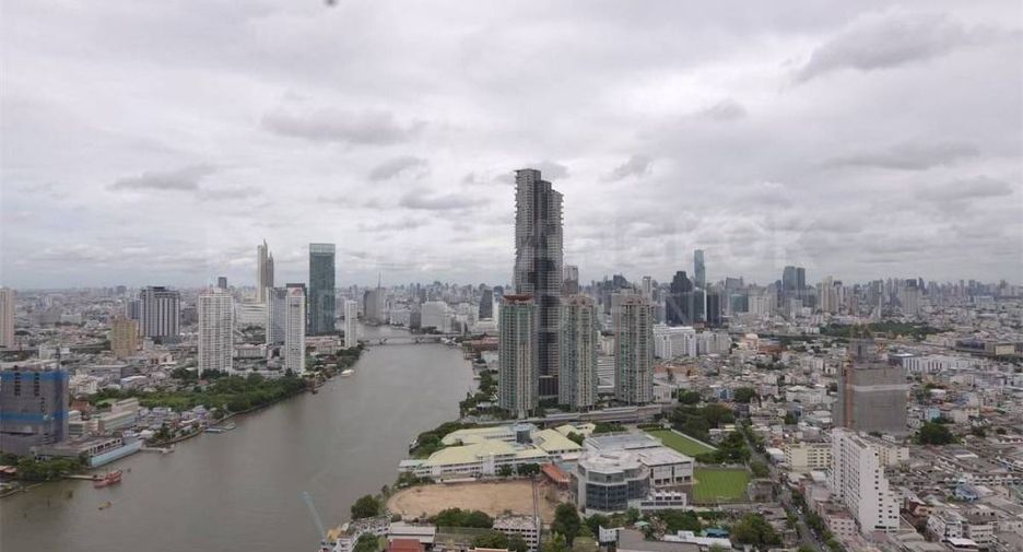 For rent 3 bedrooms condo in Bang Kho Laem, Bangkok