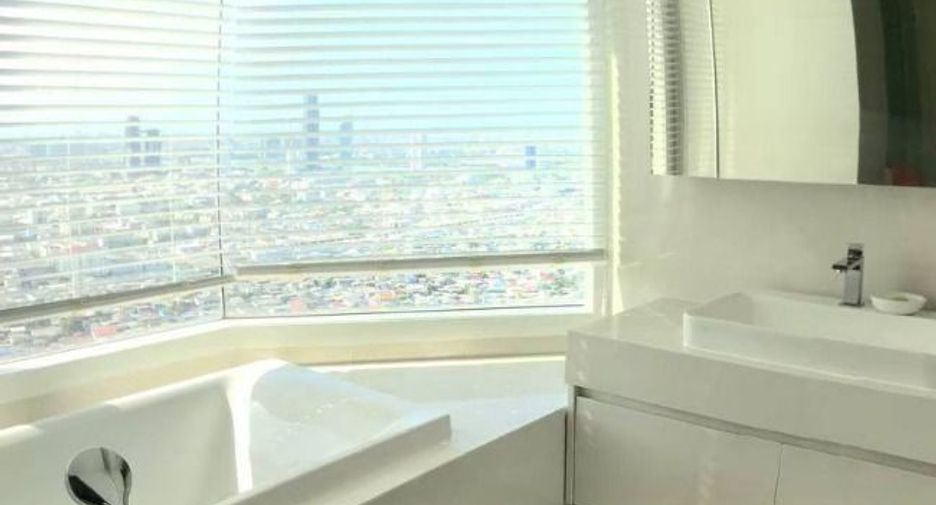 For rent 3 bedrooms condo in Bang Kho Laem, Bangkok
