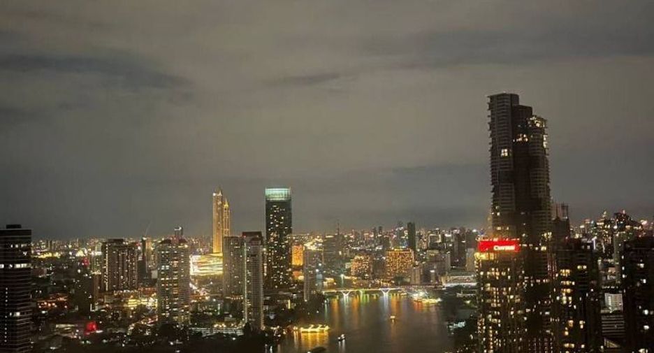 For rent 3 bedrooms condo in Bang Kho Laem, Bangkok
