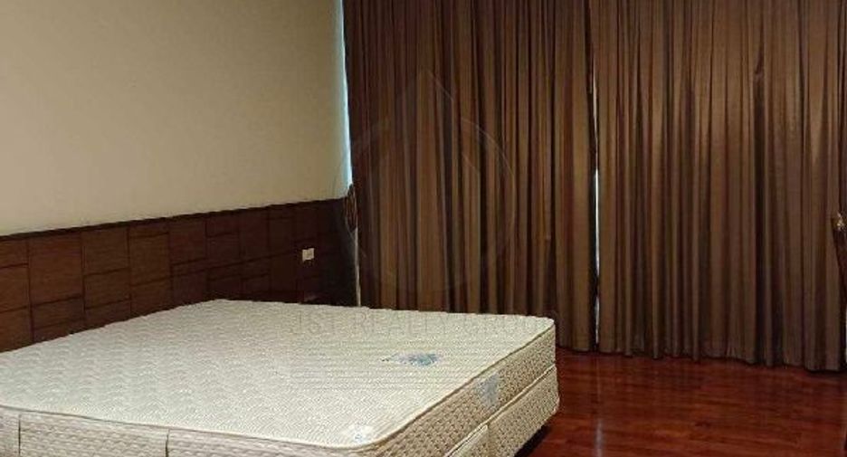 For rent 3 ベッドルーム condo in Watthana, Bangkok